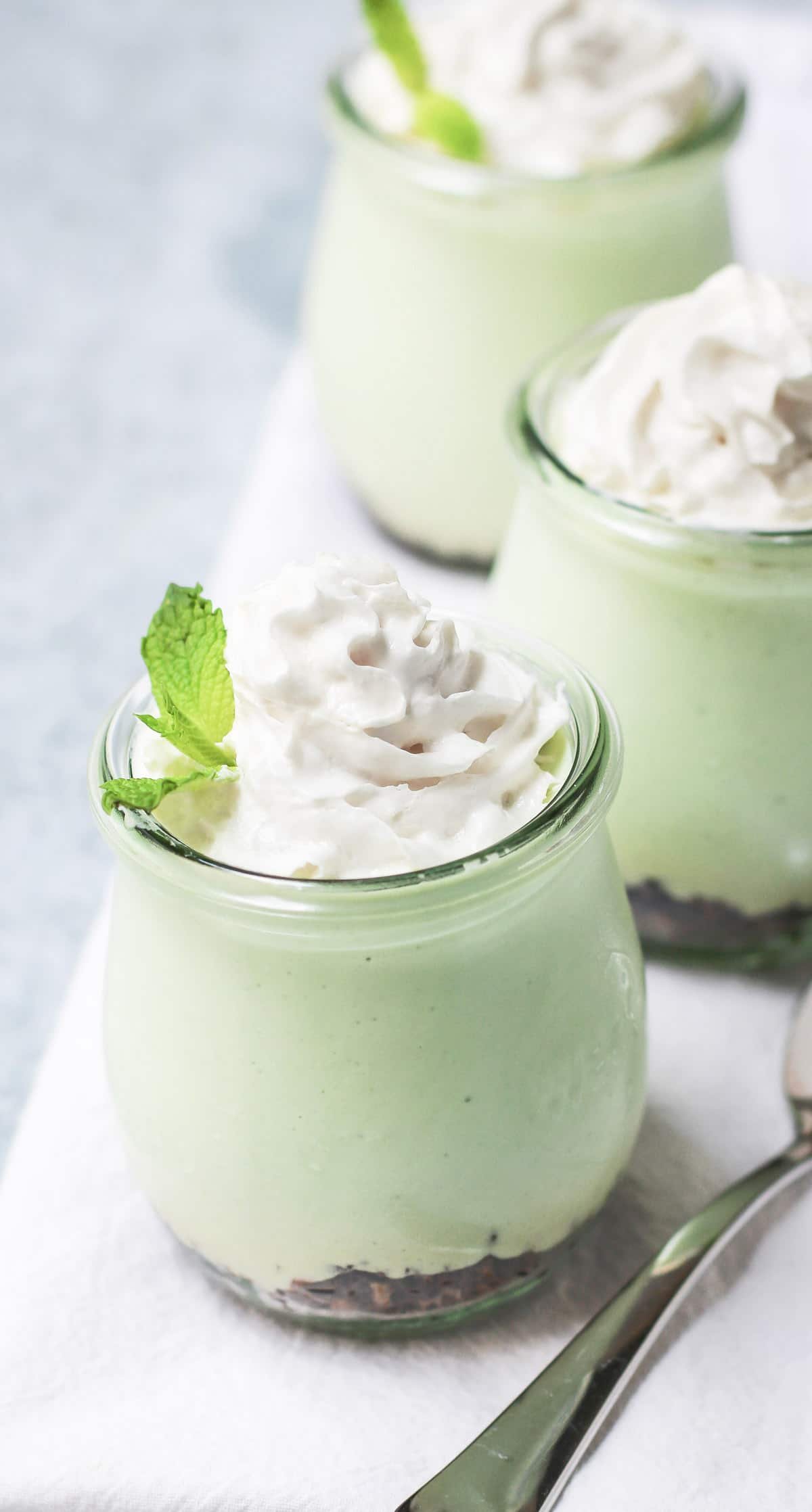 Healthy Easy No-Bake Grasshopper Pudding Cups