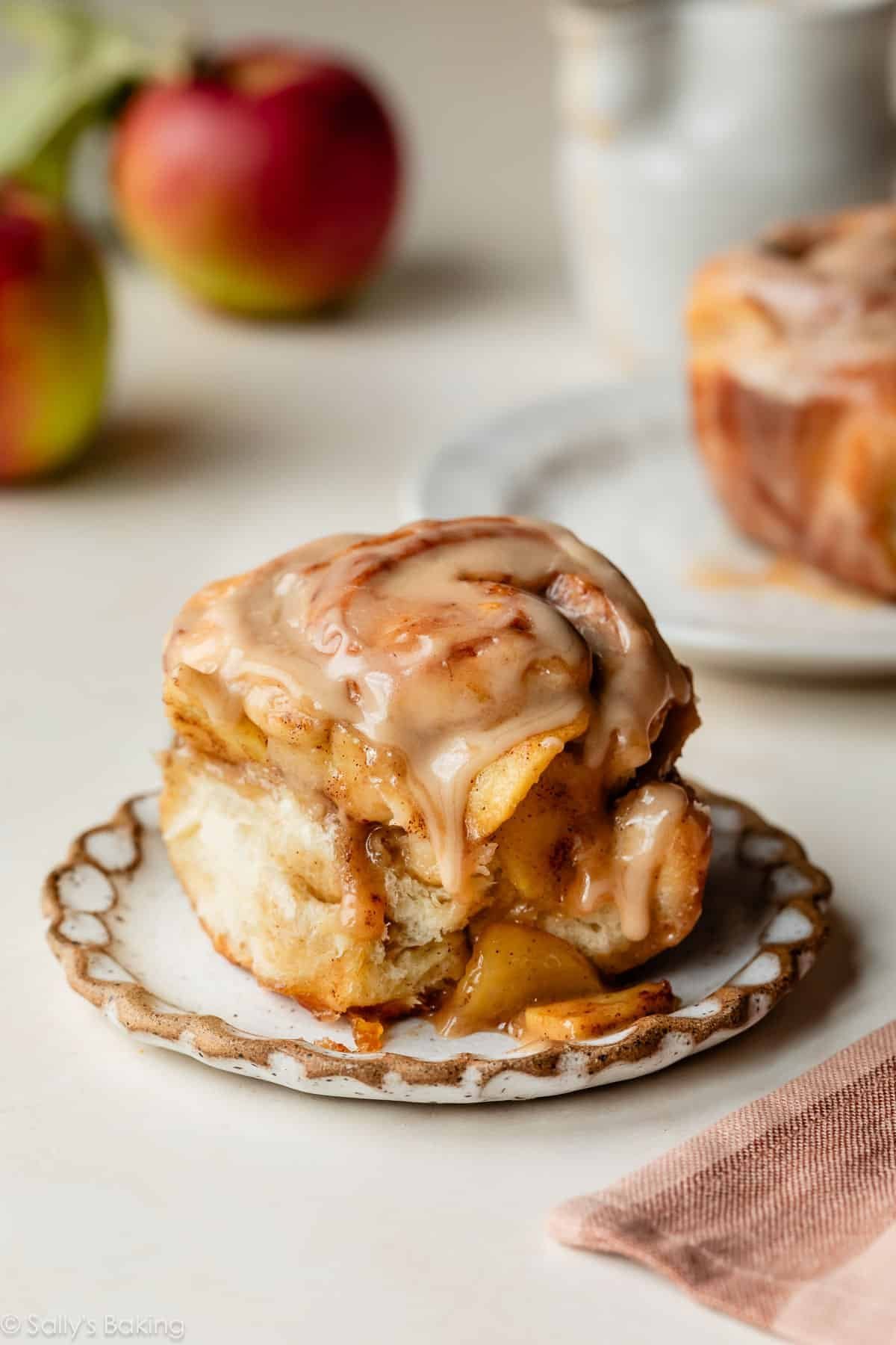 apple cinnamon roll on plate.