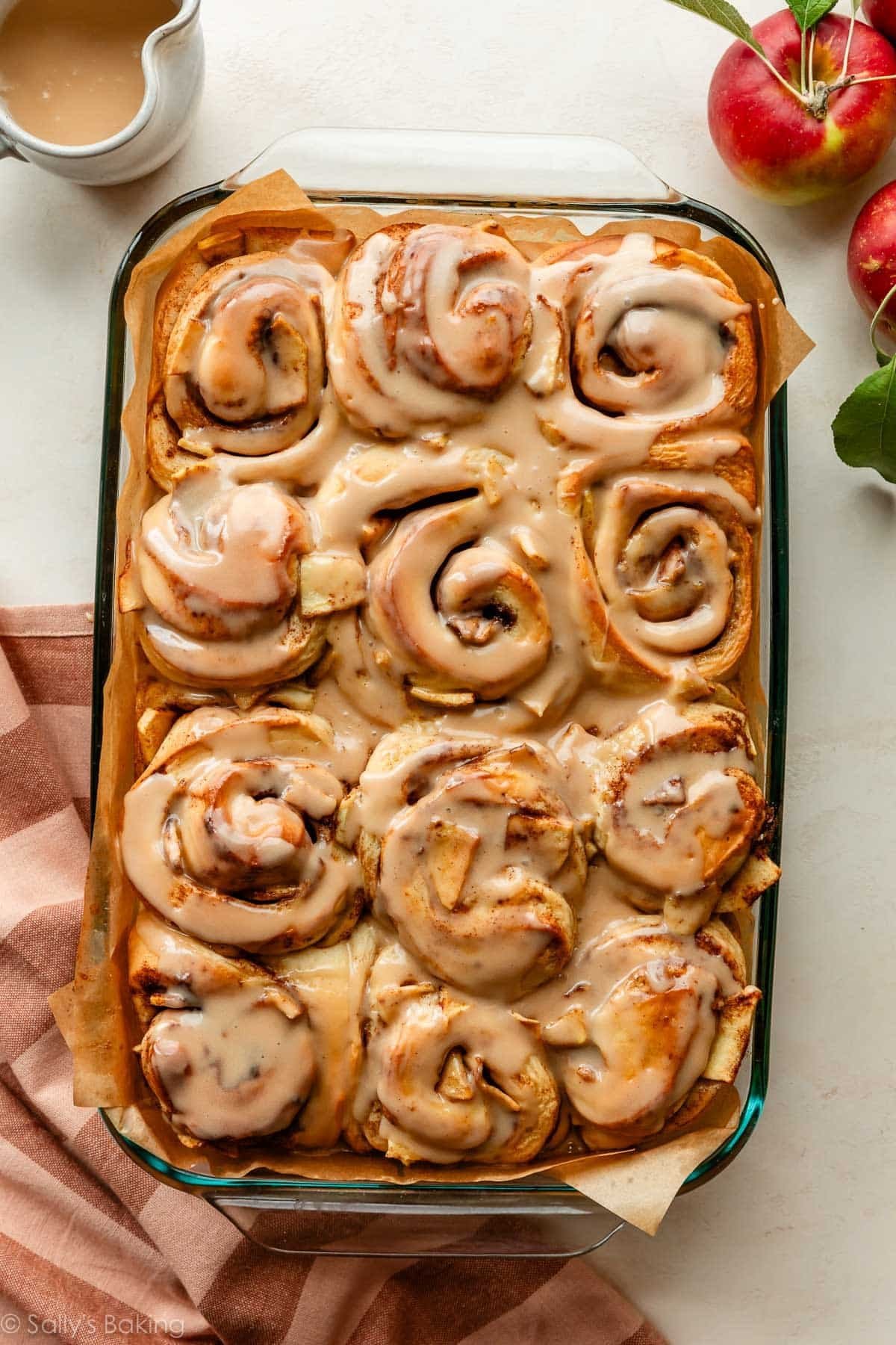 apple cinnamon rolls.